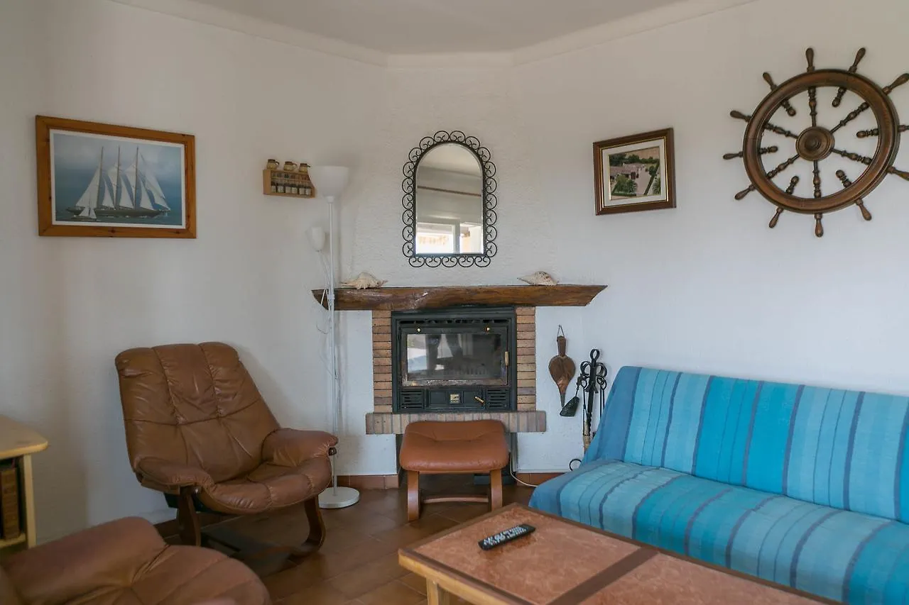 Apartmán 2 Bedroom Semi-Detached House In Urb. Torre Gran, L'Estartit. Great Garden And Community Pool Torroella de Montgrí