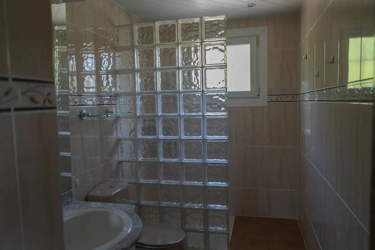 Apartmán 2 Bedroom Semi-Detached House In Urb. Torre Gran, L'Estartit. Great Garden And Community Pool Torroella de Montgrí