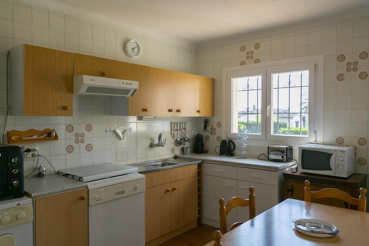 Apartmán 2 Bedroom Semi-Detached House In Urb. Torre Gran, L'Estartit. Great Garden And Community Pool Torroella de Montgrí Španělsko