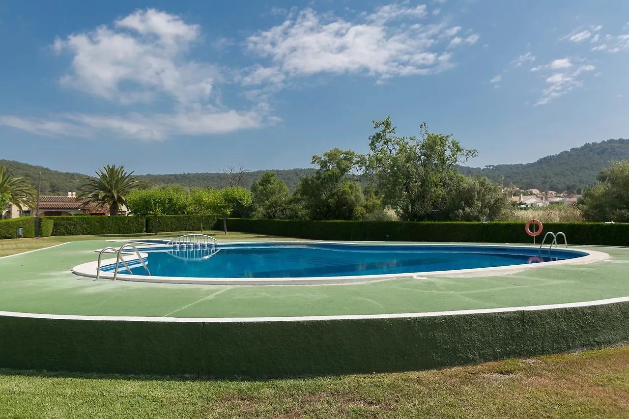 2 Bedroom Semi-Detached House In Urb. Torre Gran, L'Estartit. Great Garden And Community Pool Torroella de Montgrí 0*,